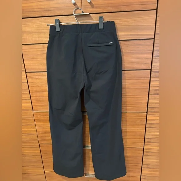Vuori Women’s Meta Wideleg Pant (short inseam) size Small in Black. - Picture 8 of 8